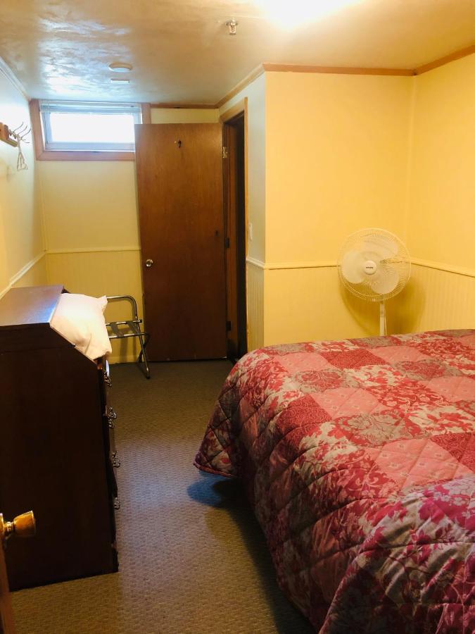 Bed & Breakfast Gray Ghost