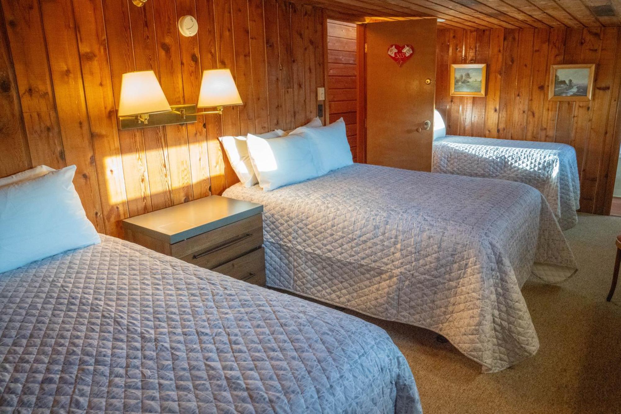 Bed & Breakfast Gray Ghost 3*