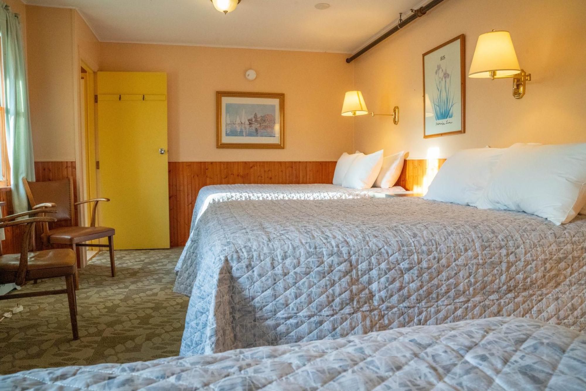 Gray Ghost Bed and breakfast