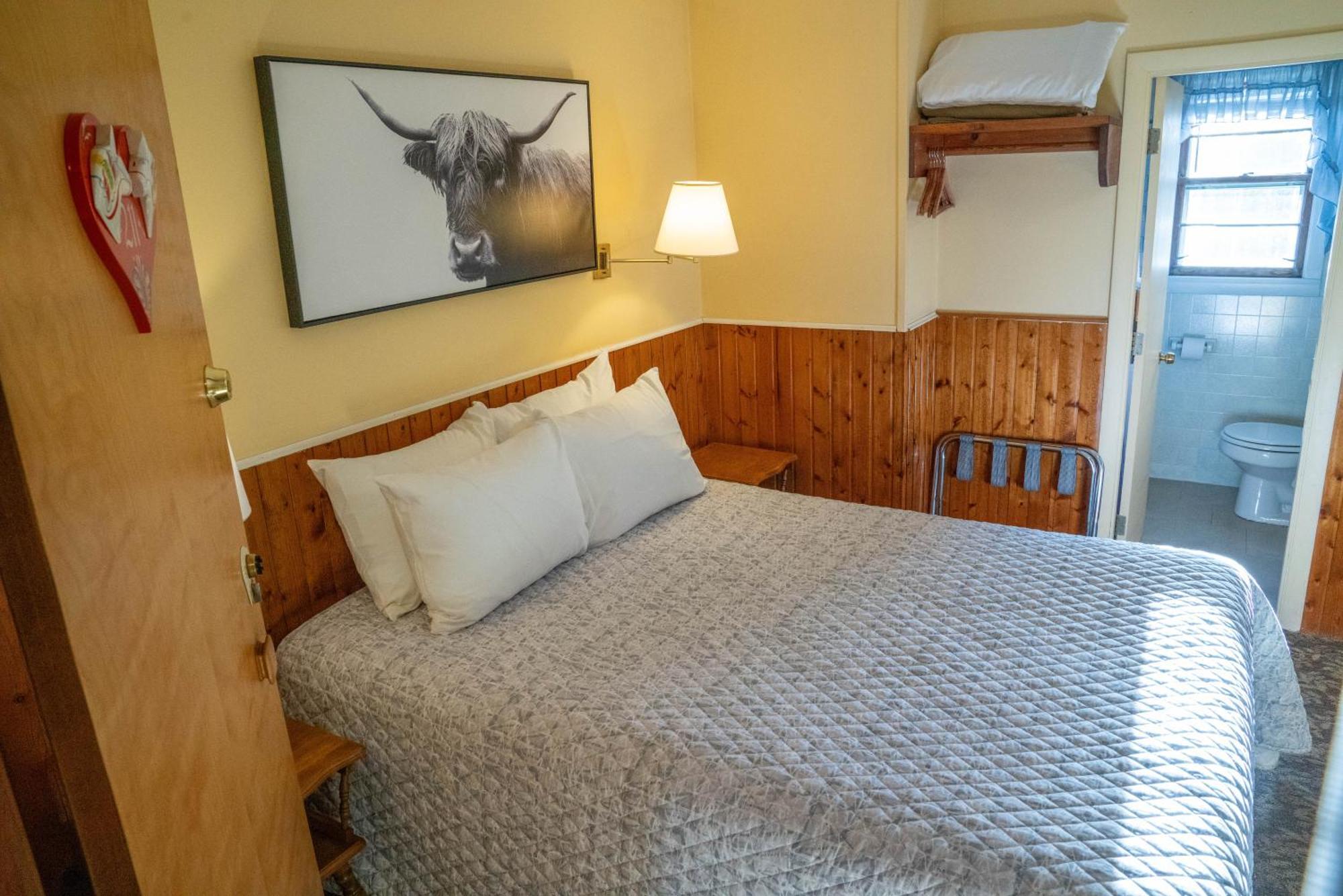 Gray Ghost Bed and breakfast