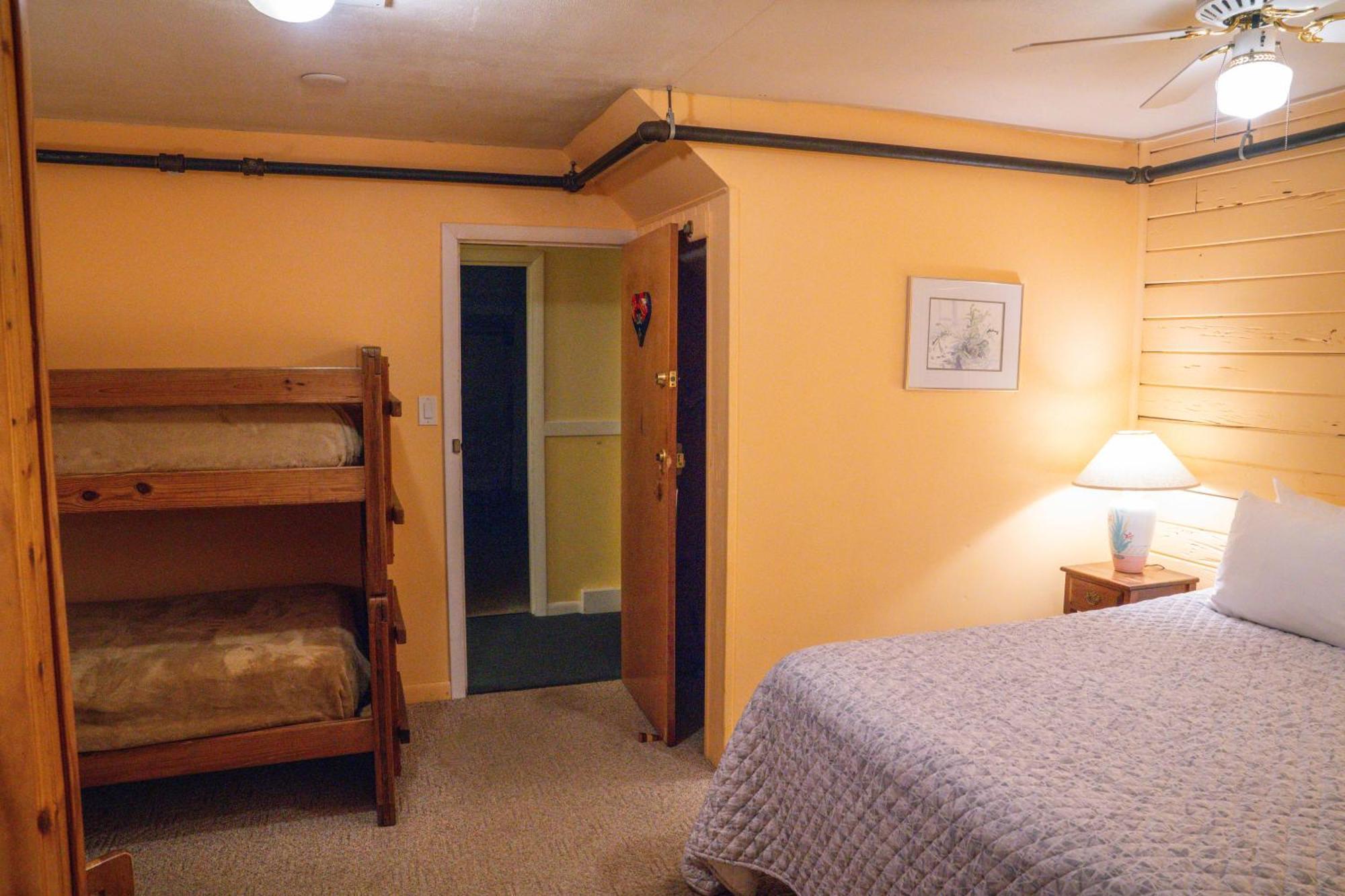 Gray Ghost Bed and breakfast 3*